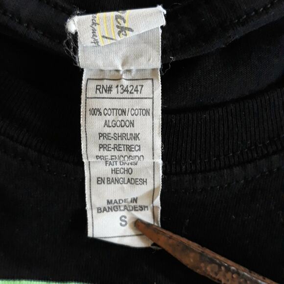 Ed Sheeran Guitar Graphic T-shirt - Picture 4 of 5